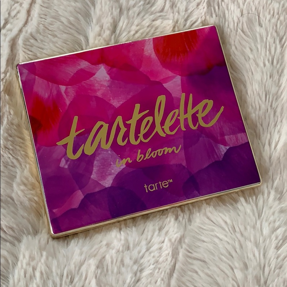 Tartelette in Bloom Amazonian Clay eyeshadow